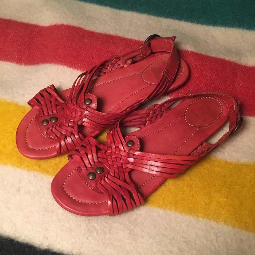 [EUC] FRYE : Red Leather Huarache Sandals